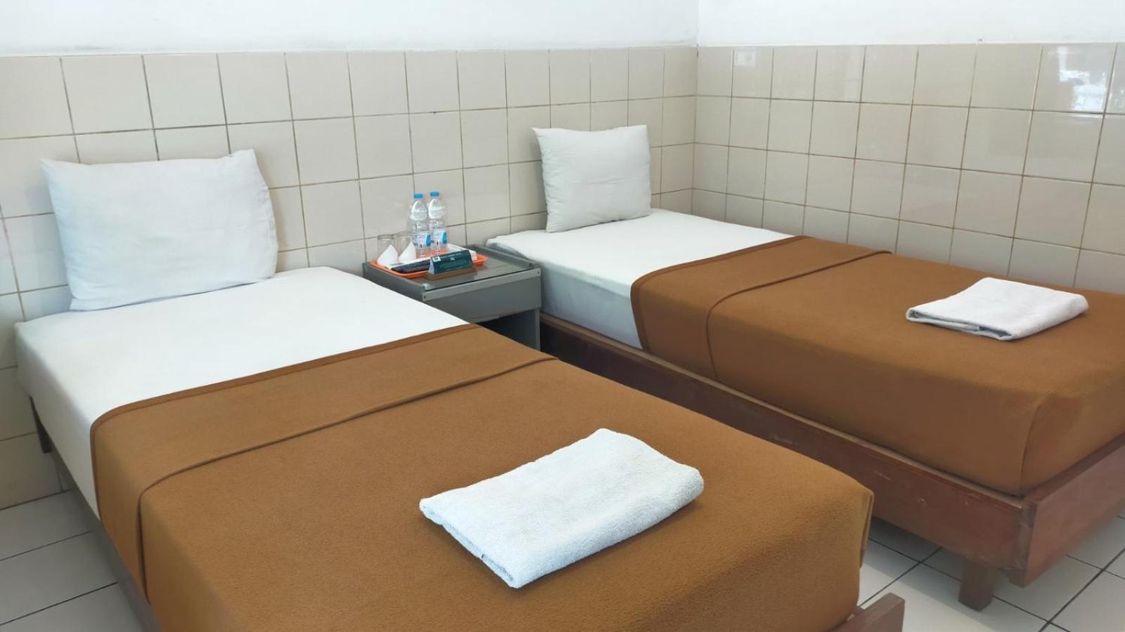 Hotel Aneka Baru Sleman  Ngoại thất bức ảnh