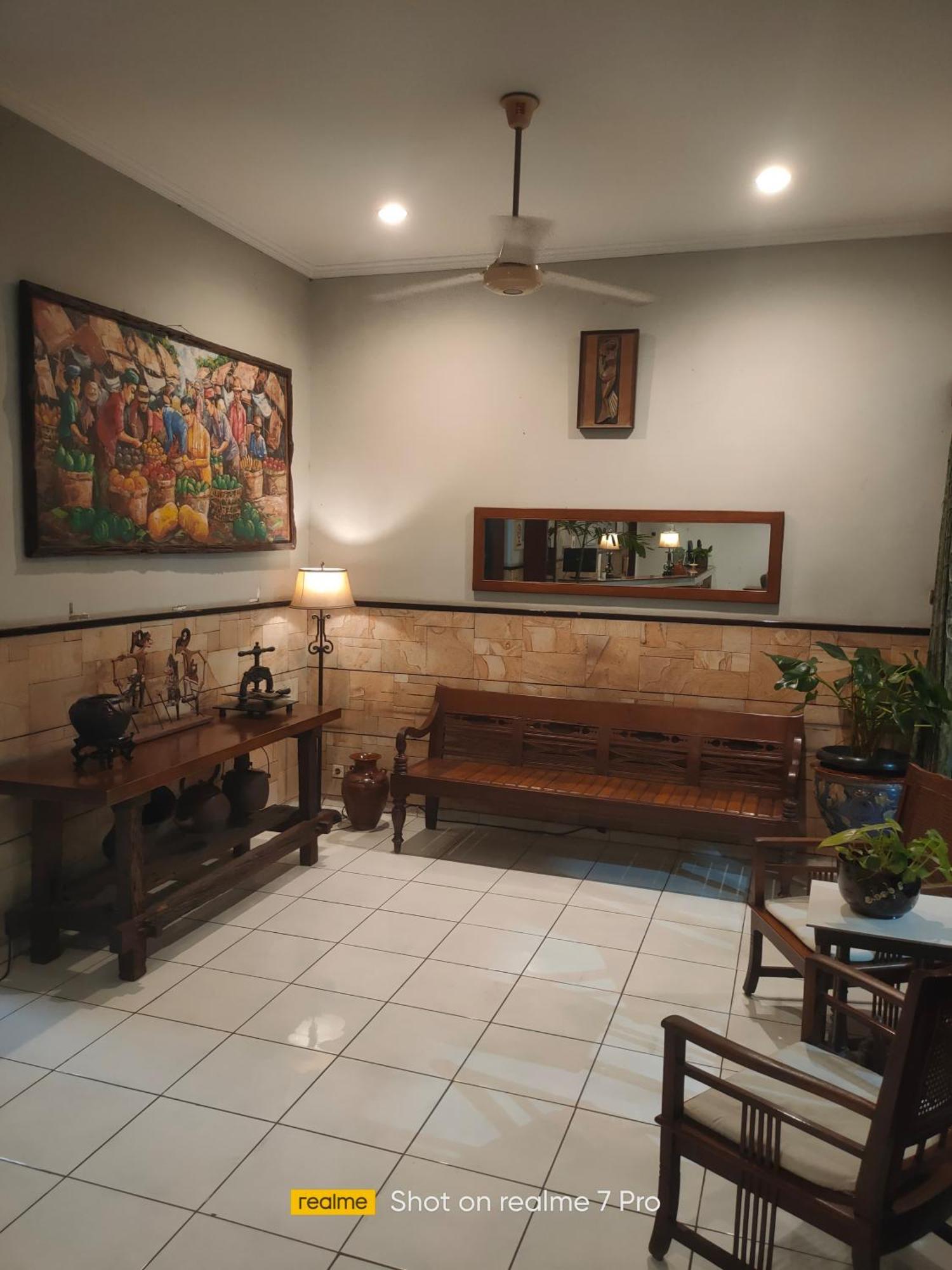Hotel Aneka Baru Sleman  Ngoại thất bức ảnh